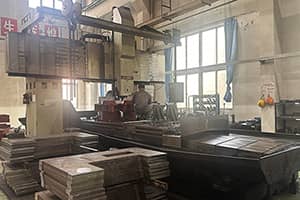 Портальный фрезерный станок с ЧПУ
